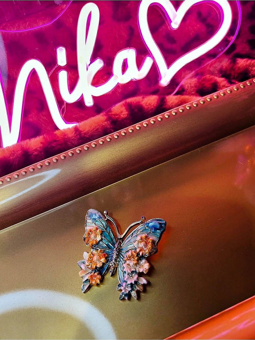 🦋Butterfly Floral Brooch🦋